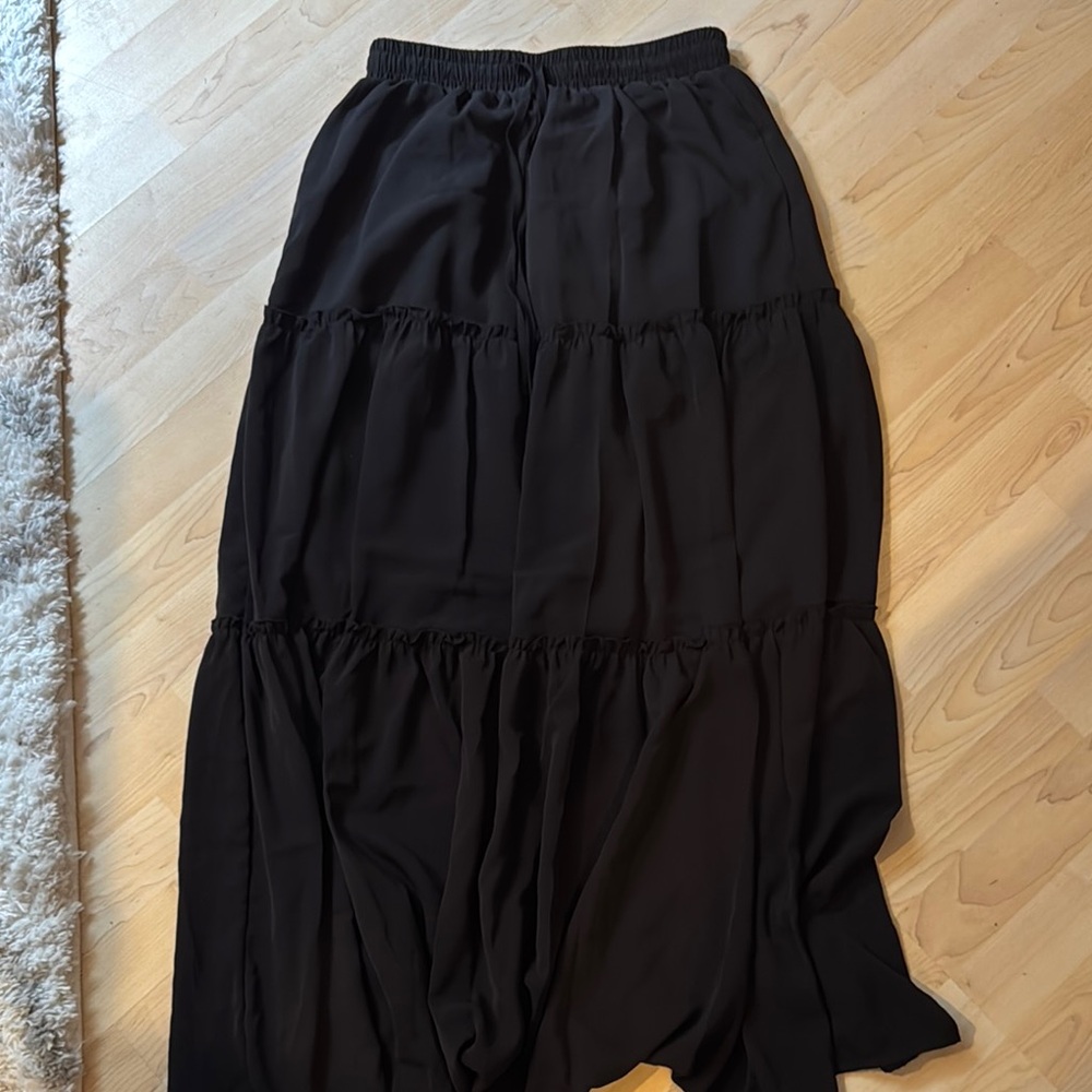 Double Lined Black Maxi Skirt